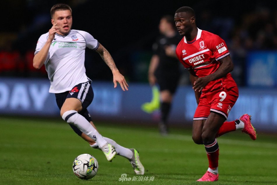 更是因为围 更是因为围